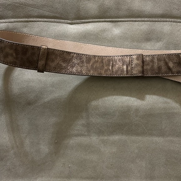 Women’s Chicos bronze metallic belt size M/L 41” long - Picture 5 of 10